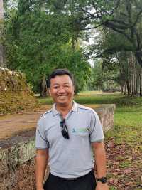 Mom – Cambodian Guide