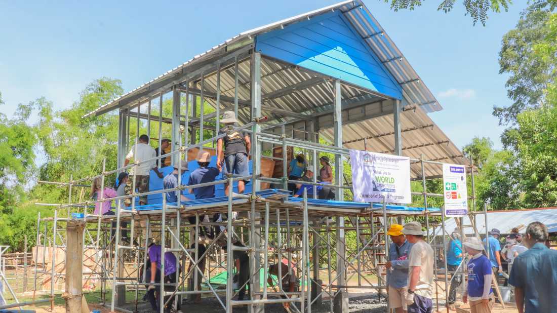 Students housebuilding in Cambodia